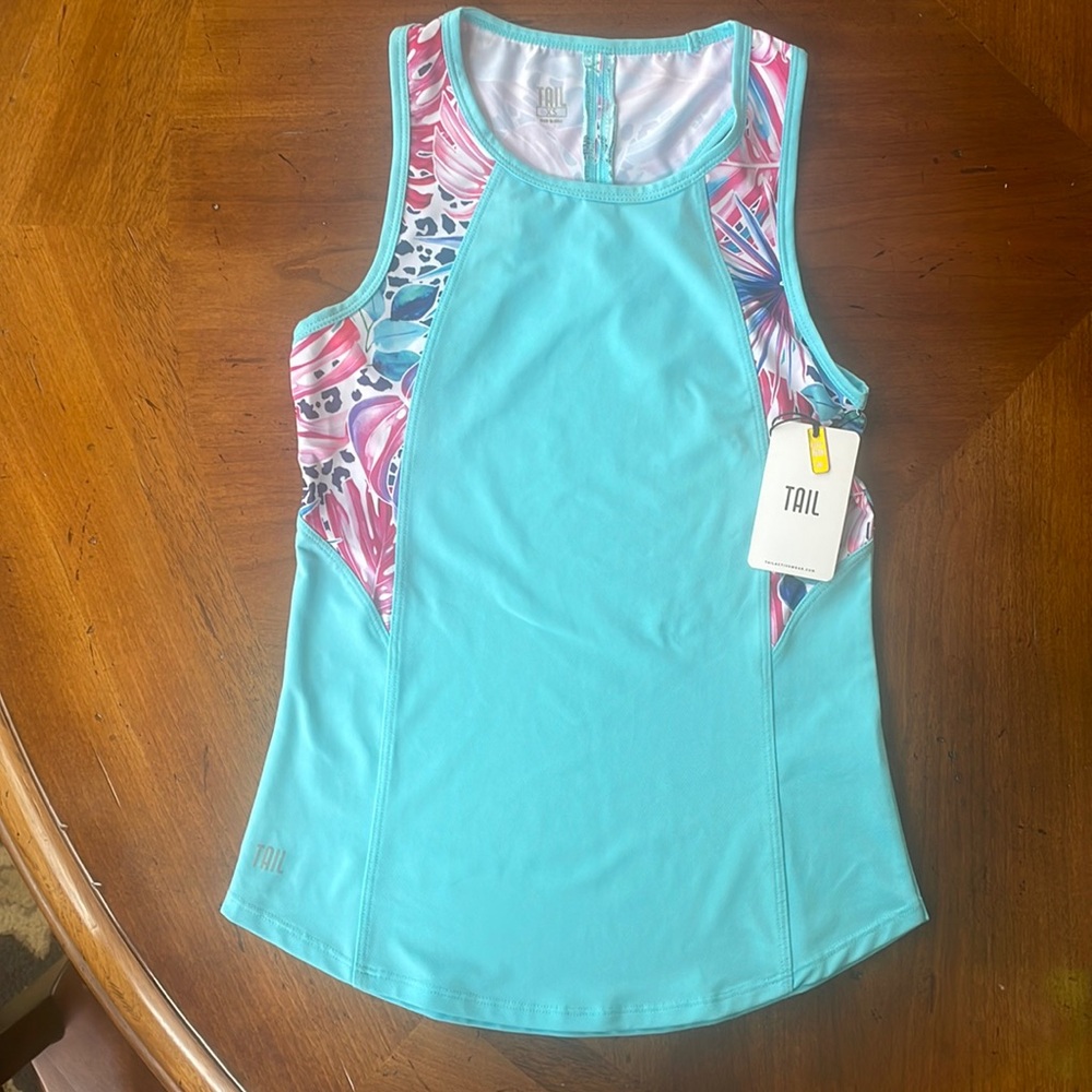 Tail Blue Fish Belissa tennis tank.  NWT XS
